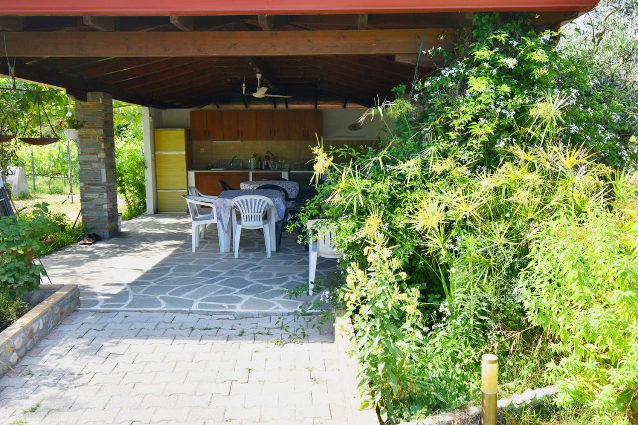 Forty Roses Vourvourou Exterior photo